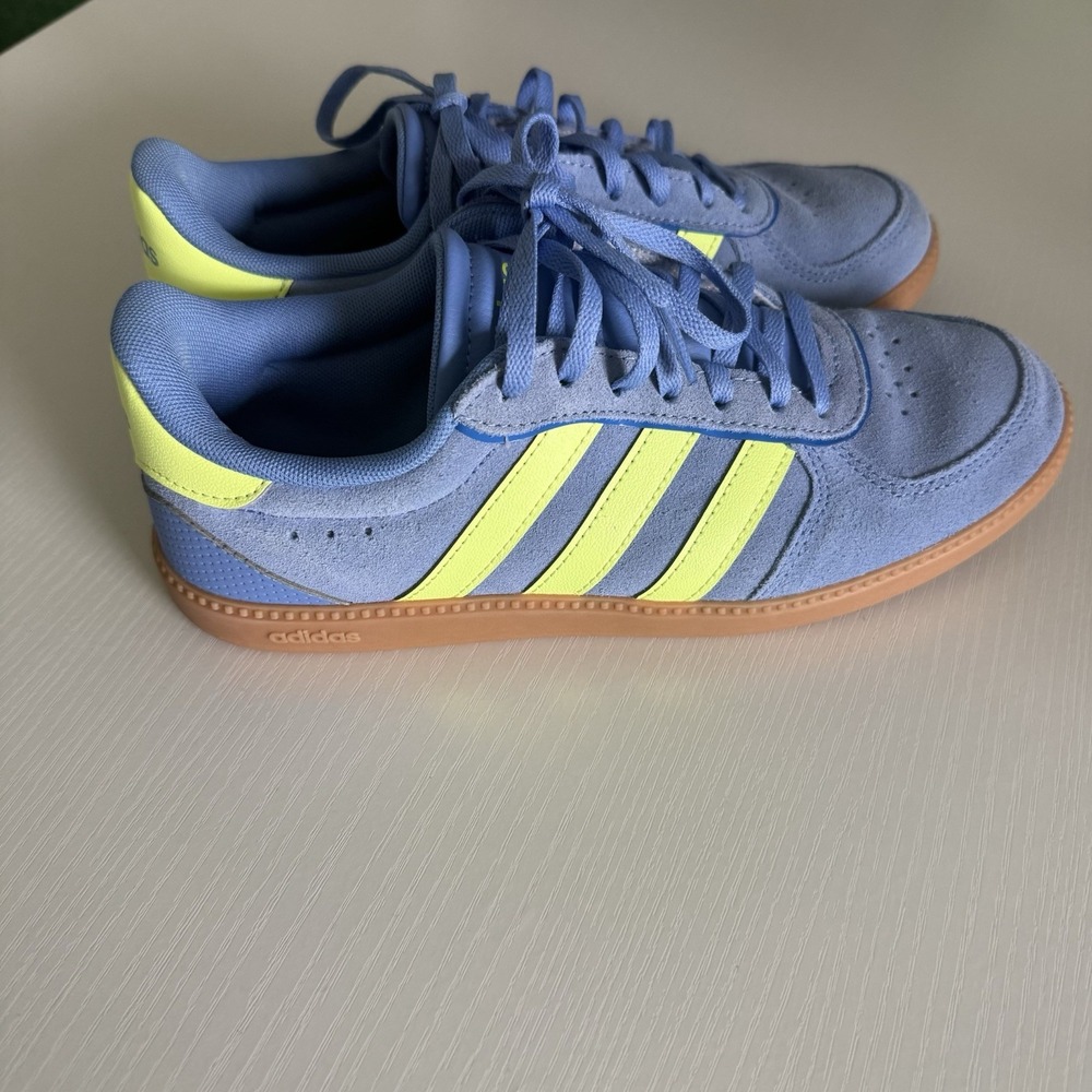 adidas Women's 7 Blue Breaknet Sleek Shoes